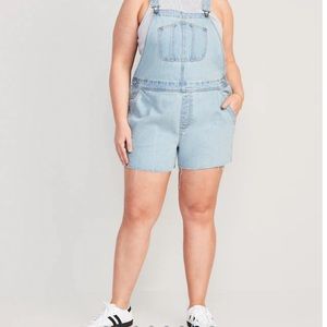 Old Navy Plus Size 4X Slouchy Straight Cut-Off Jean Short Overalls